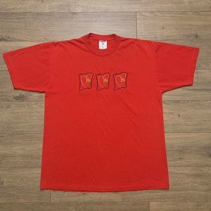 Vintage Red Size XL Embroidered Heart Graphic T-Shirt.